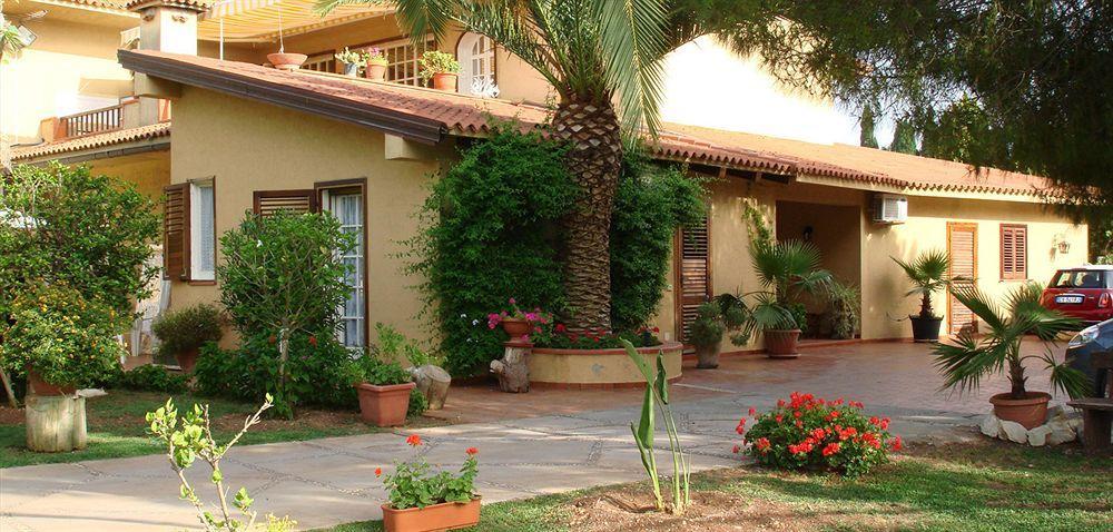 B&B Dolce Casa Syracuse Buitenkant foto