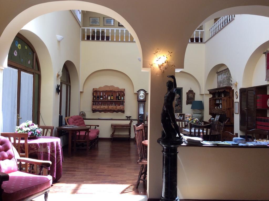 B&B Dolce Casa Syracuse Buitenkant foto